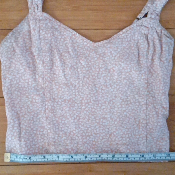 Abercrombie & Fitch Textured Blush Crop Tank Top - Picture 8 of 8